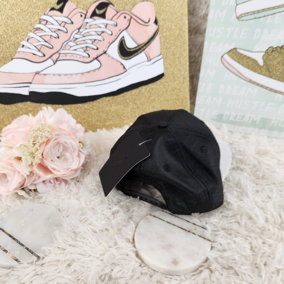 No information yet - Picture 8 of 9